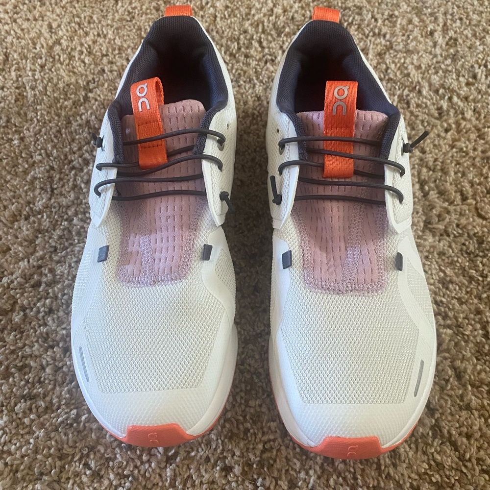 ON Cloud Skye Undyed White Mauve Running Shoes